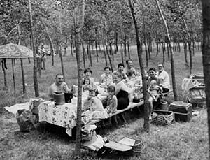 Picnickers, Mentor Headlands, 1956